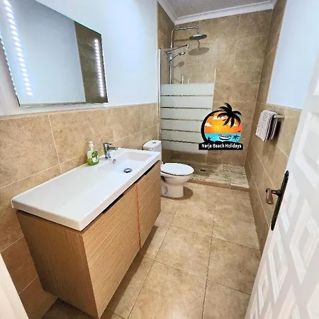 Modern 2 Bedroom Near Burriana *