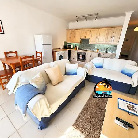 Modern 2 Bedroom Near Burriana *