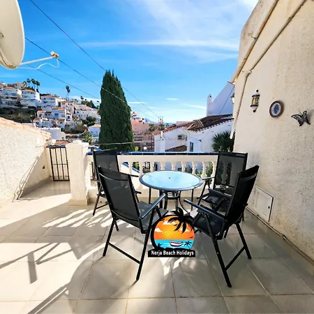 Modern 2 Bedroom Near Burriana Apartment Nerja